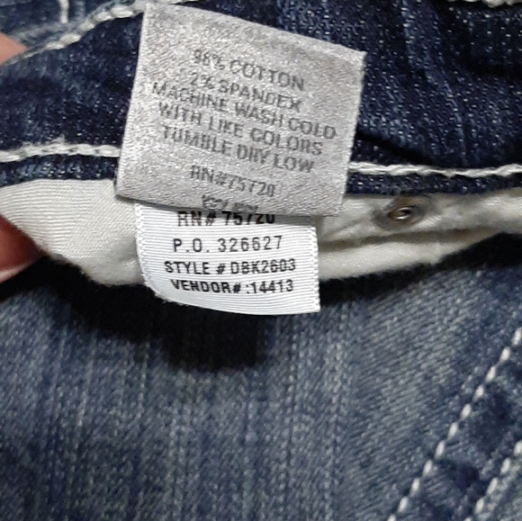 Women's 28R "Leo Bootcut" Distressed Embroidered Jeweled DayTrip Jeans - Picture 9 of 13